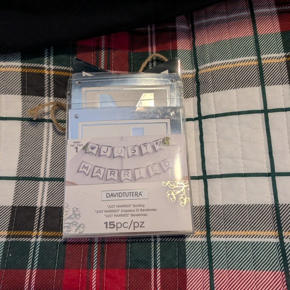David Tutera Other - David Tutera 'Just Married' Bunting